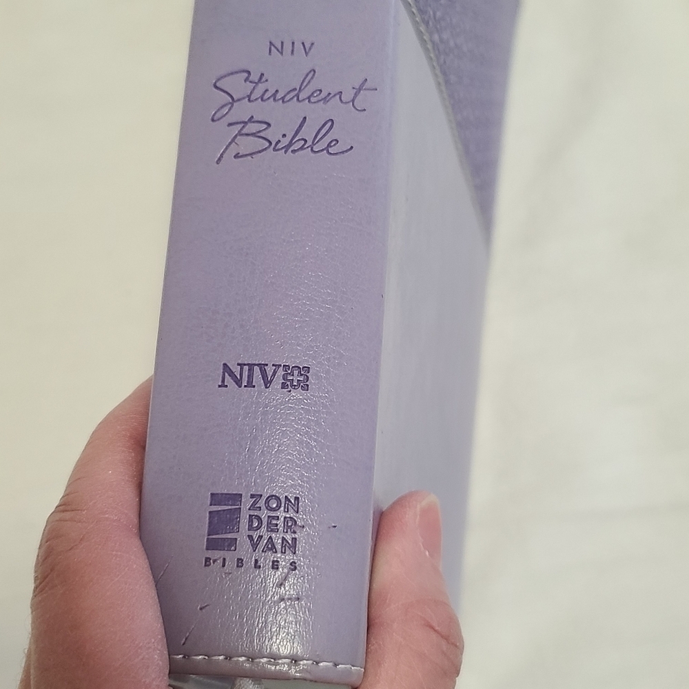 Purple NIV zondervan student bible - Picture 8 of 15